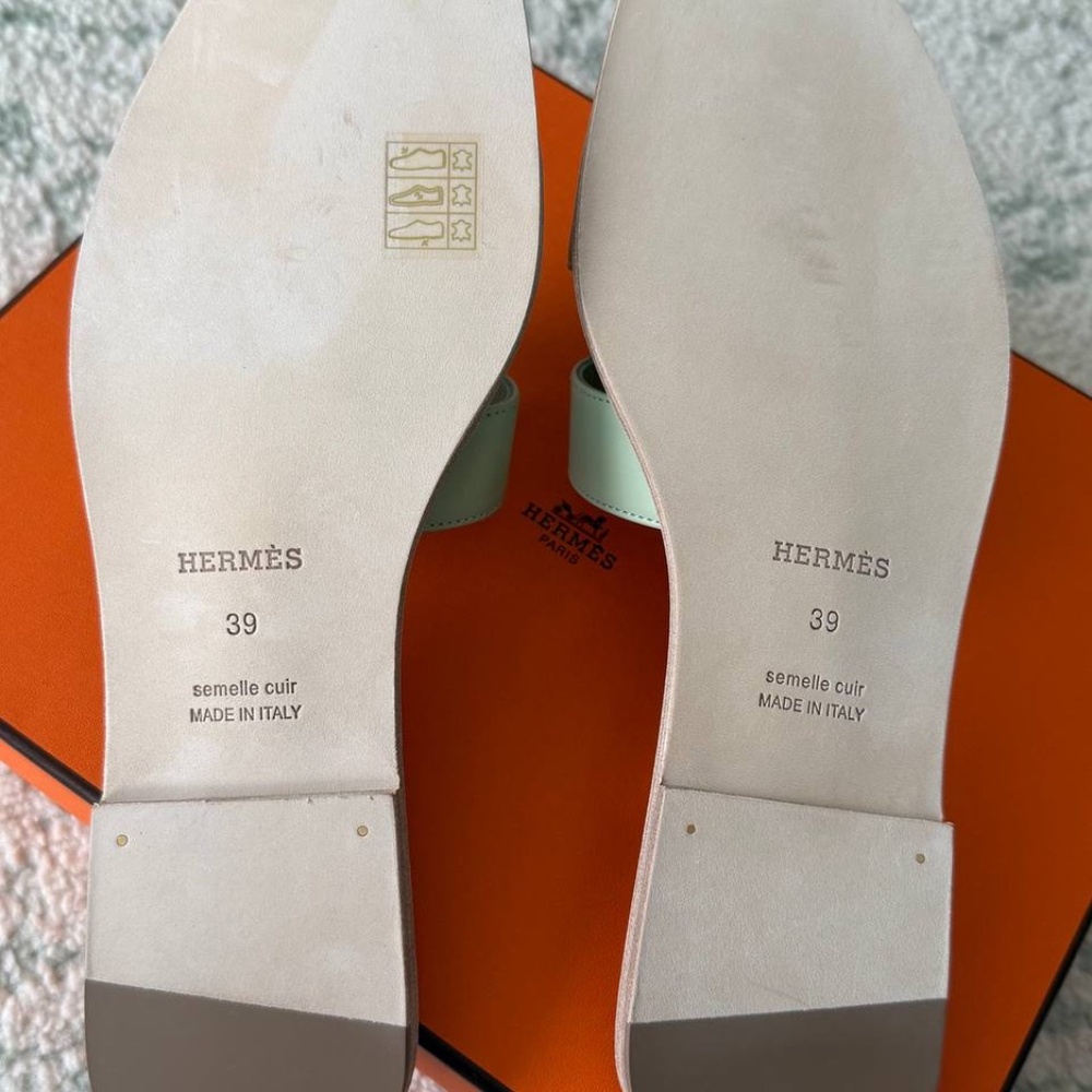 Hermes Oran Sliders Sandals Shoes - Picture 4 of 6